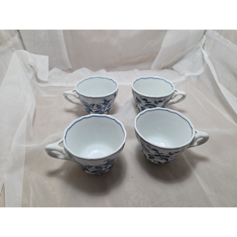 Set of 4 Vintage Blue Danube Blue Onion Teacups, 3 inches tall China
